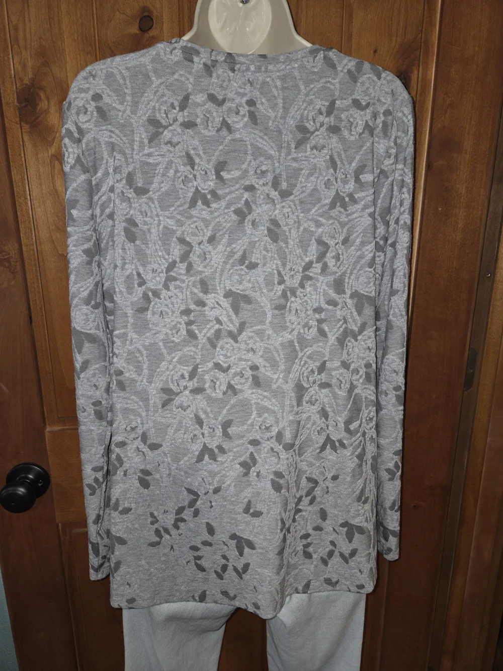 Simply Vera‎ Vera Wang Gray Floral Long Sleeve Tee